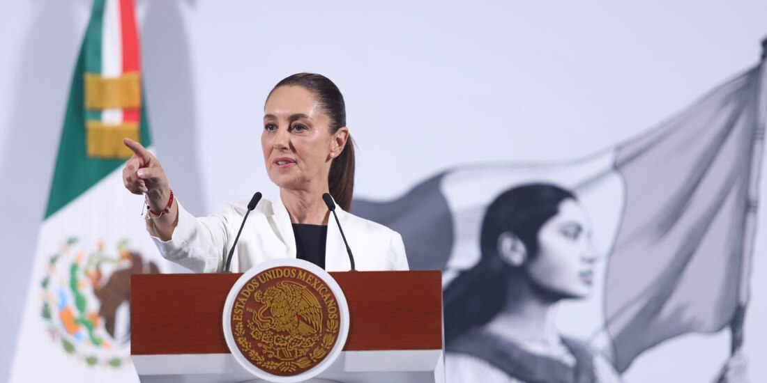 La mandataria Claudia Sheinbaum en conferencia matutina, ayer.