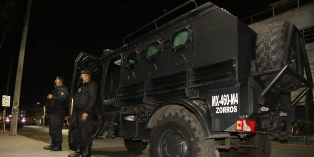 El operativo se realizó en cinco dormitorios y áreas comunes del Reclusorio Preventivo Varonil Oriente.