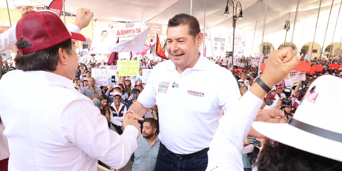 Alejandro Armenta, candidato a la gubernatura de Puebla, destaca la unidad de la Megacoalición en San Pedro Cholula.