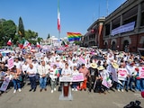 La gobernadora Delfina Gómez Álvarez encabezó la concentración masiva en Tlalnepantla en apoyo a la presidenta Claudia Sheinbaum.