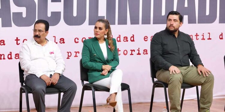 "Es importante identificar cualquier tipo de violencia y que no se permitan", señaló la gobernadora.