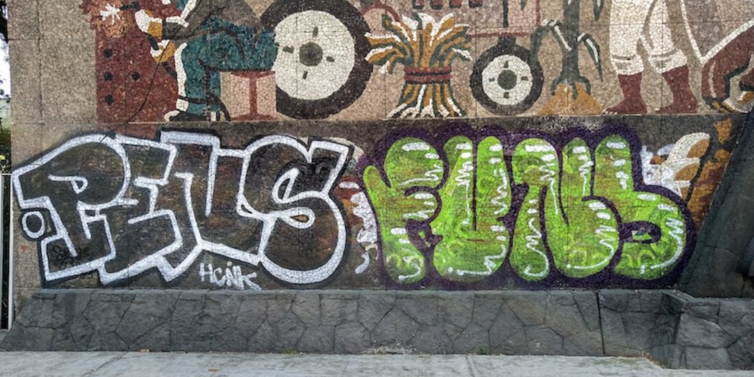 Pintas realizadas en el mural Sol de fuego, el sábado pasado.