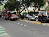 Choque entre unidad del Metrobús y camioneta sobre Insurgentes Sur. el 28 de julio de 2026.