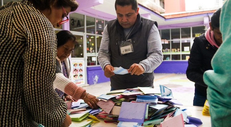 Recuento de boletas en la elección judicial en la CDMX, el pasado 1 de junio.