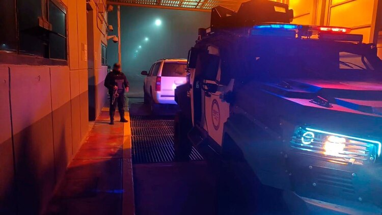 Autoridades federales y estatales realizaron el traslado.