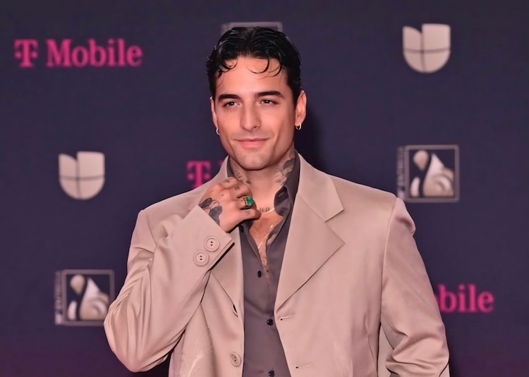 Maluma reaparece con imagen renovada en Premio Lo Nuestro 2026