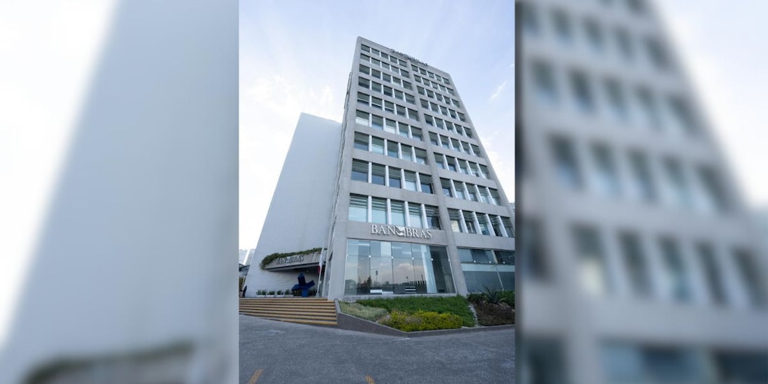 Banco Nacional de Obras y Servicios Públicos.