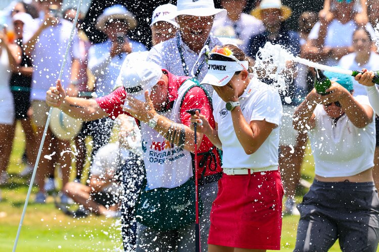 La japonesa, ayer, al ganar en el torneo que se realizó en México.