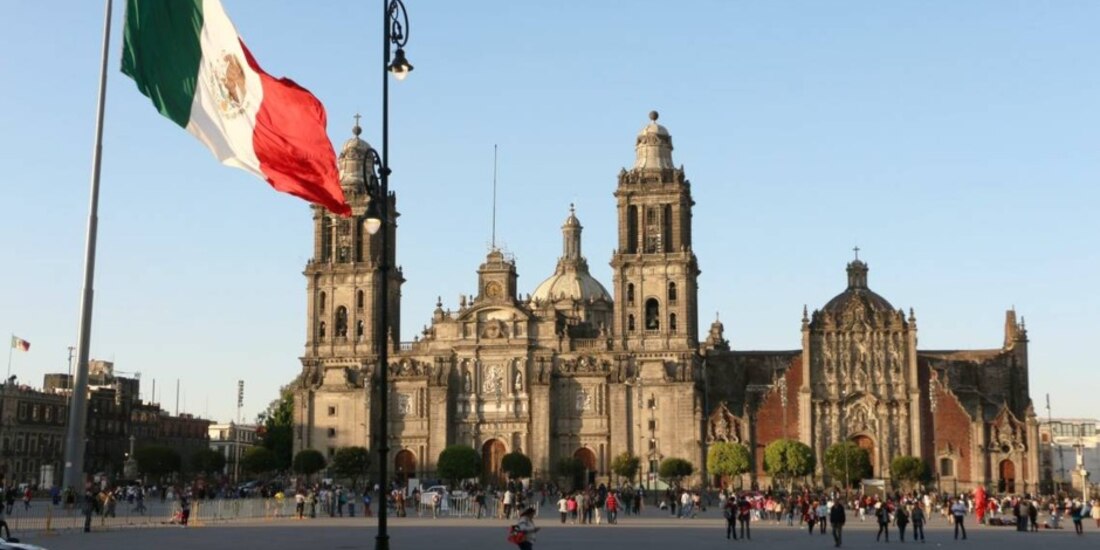 Destacó que un cambio en la dirección de la política podría ayudar a evitar los “bonos basura”.