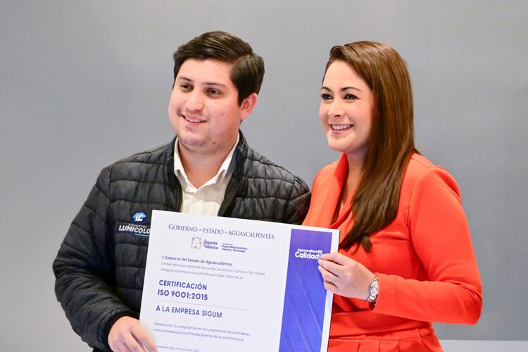 La gobernadora Tere Jiménez impulsó 66 nuevos proyectos de inversión que superan los 2 mil 800 millones de dólares en Aguascalientes.