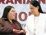 Citlalli Hernández y Ariadna Montiel, ayer, en la designación de representantes.