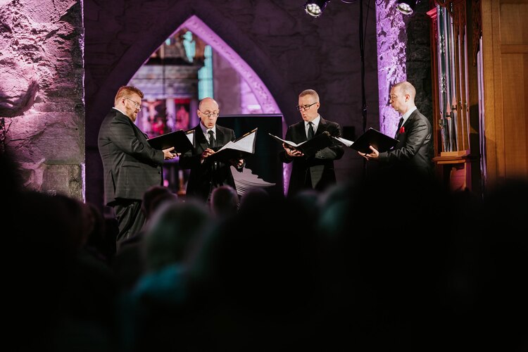 Intérpretes del New York Polyphony, aplaudido por la crítica.