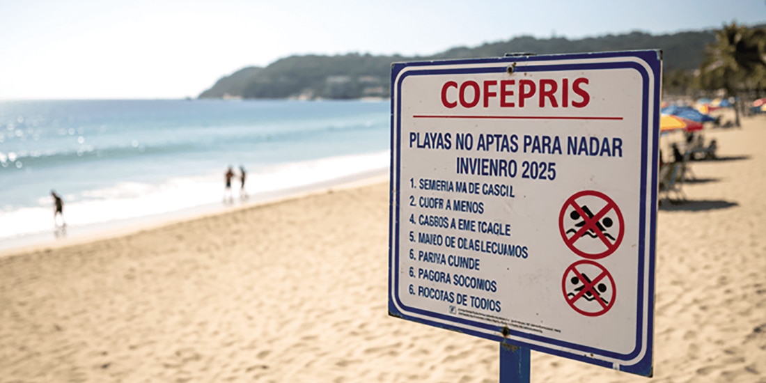 ALERTA en una de las playas de México, en imagen de archivo.