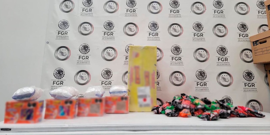 Metanfetamina se encontraba oculta en paquetes de dulces.
