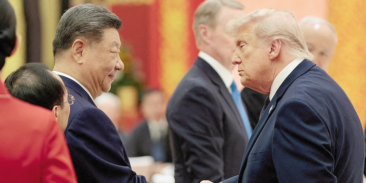 DONALD Trump y Xi Jinping, en el banquete de Estado en el Gran Salón del Pueblo en Pekín, ayer.