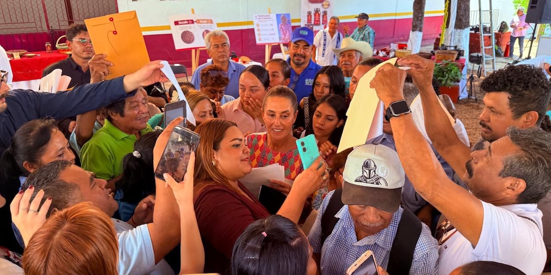 Al centro, la Presidenta Claudia Sheinbaum.