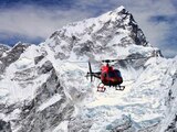 Se estrella un helicóptero en el Everest; bordo iban 5 turistas mexicanos, quienes junto con el piloto murieron en el impacto.