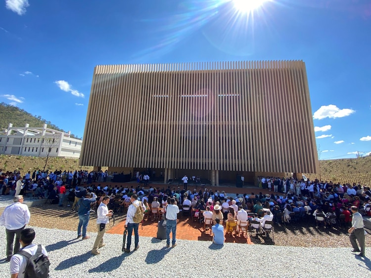 Centro Cultural Álvaro Carrillo, inaugurado por el gobernador Alejandro Murat.