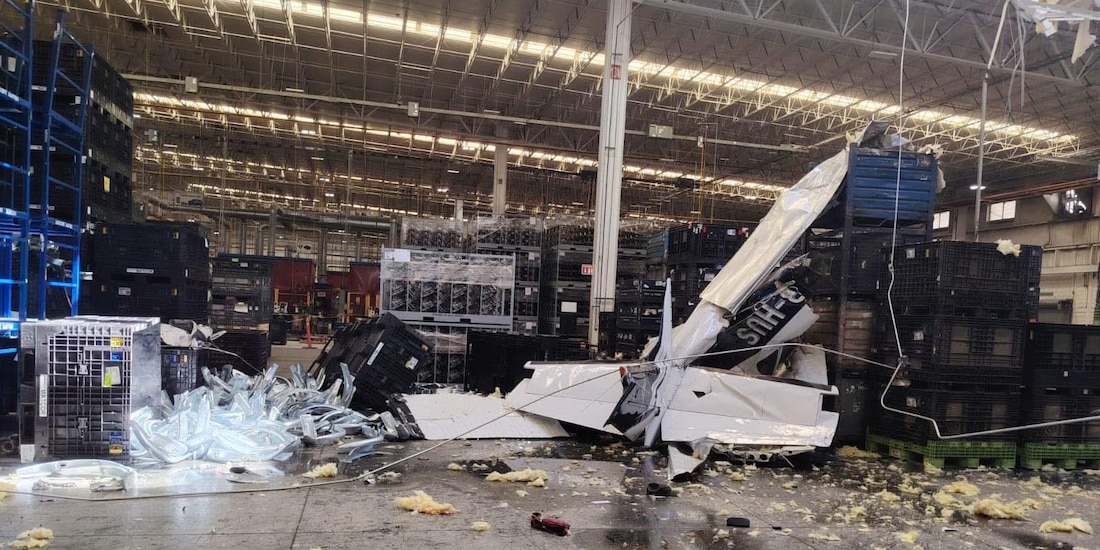 Avioneta se desploma e impacta contra parque industrial en Ramos Arizpe, Coahuila.