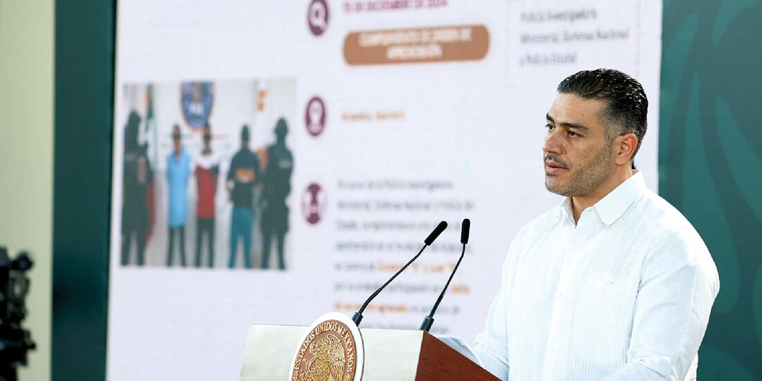 El titular de la SSPC, Omar García Harfuch, ayer, en San Marcos, Guerrero.