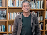 EMMANUEL CARRÈRE, ayer
en Casa de Francia, en la CDMX.