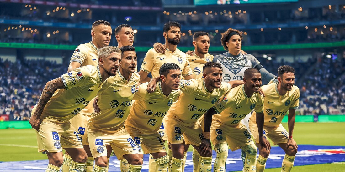 Jugadores del América previo a un duelo de la Liga MX