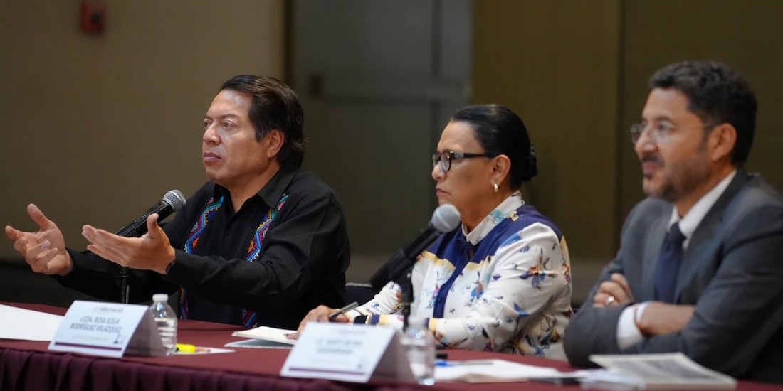 De izq. a der.: Mario Delgado, Rosa Icela Rodríguez y Martí Batres.