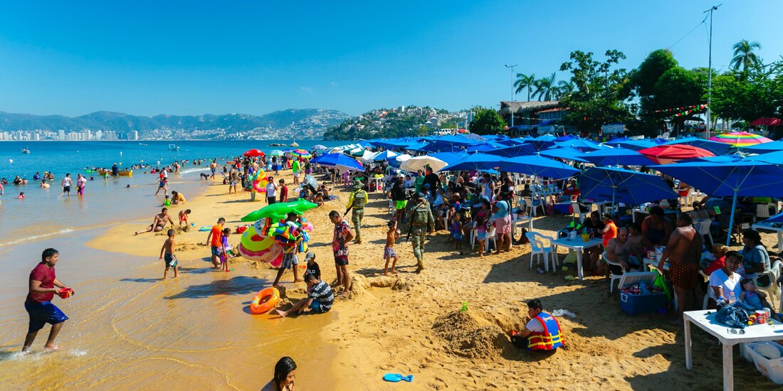 Ixtapa, Zihuatanejo, Troncones, Taxco de Alarcón y Acapulco son algunos de los destinos elegidos por turistas.