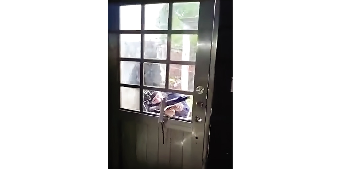 LLEGADA de sicarios
a la casa de Roxana