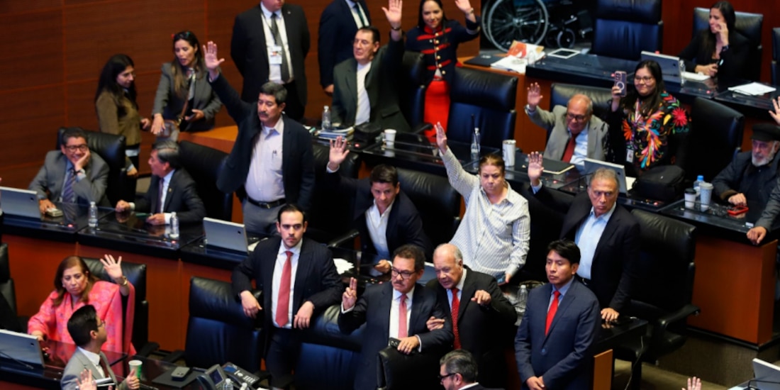 Avalan Plan B... pero PT frena la revocación de mandato en 2027