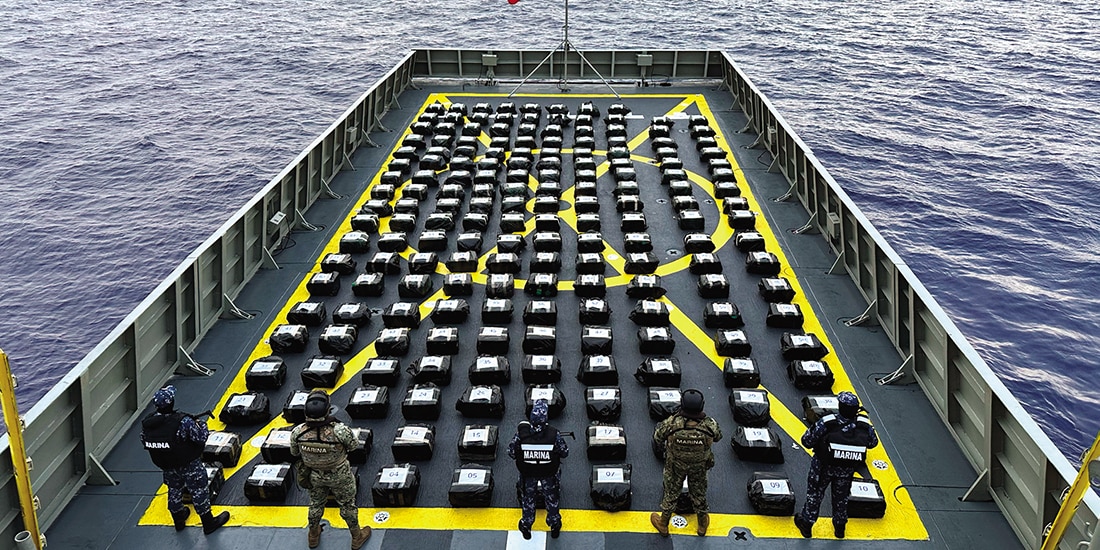 LA DROGA incautada ayer por elementos de la Marina en el Pacífico