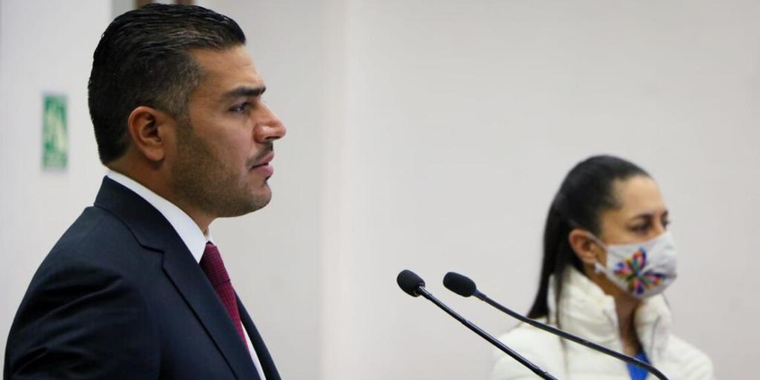 Omar García Harfuch y Claudia Sheinbaum, ayer.