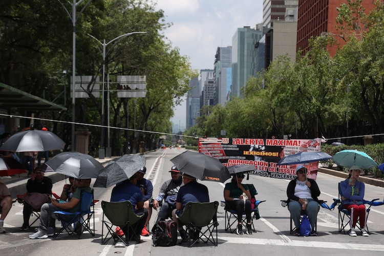 Integrantes de la CNTE han realizado bloqueos sobre importantes avenidas de la CDMX.