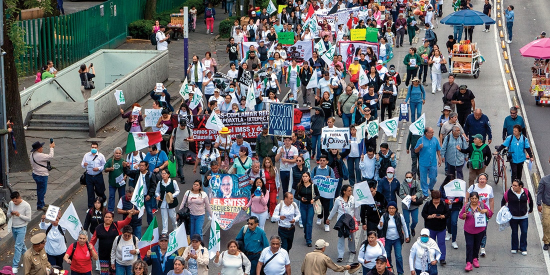 Movilización de los trabajadores del IMSS, ayer, en Ciudad de México
