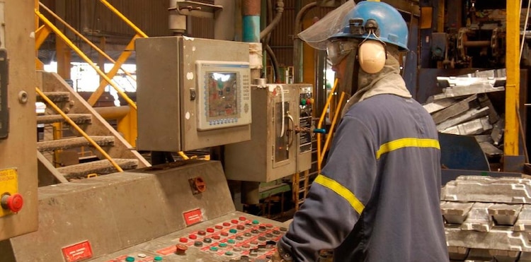 Actividad industrial crece 0.2% en junio.