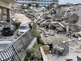 El derrumbe del edificio en Miami se originó la semana pasada.