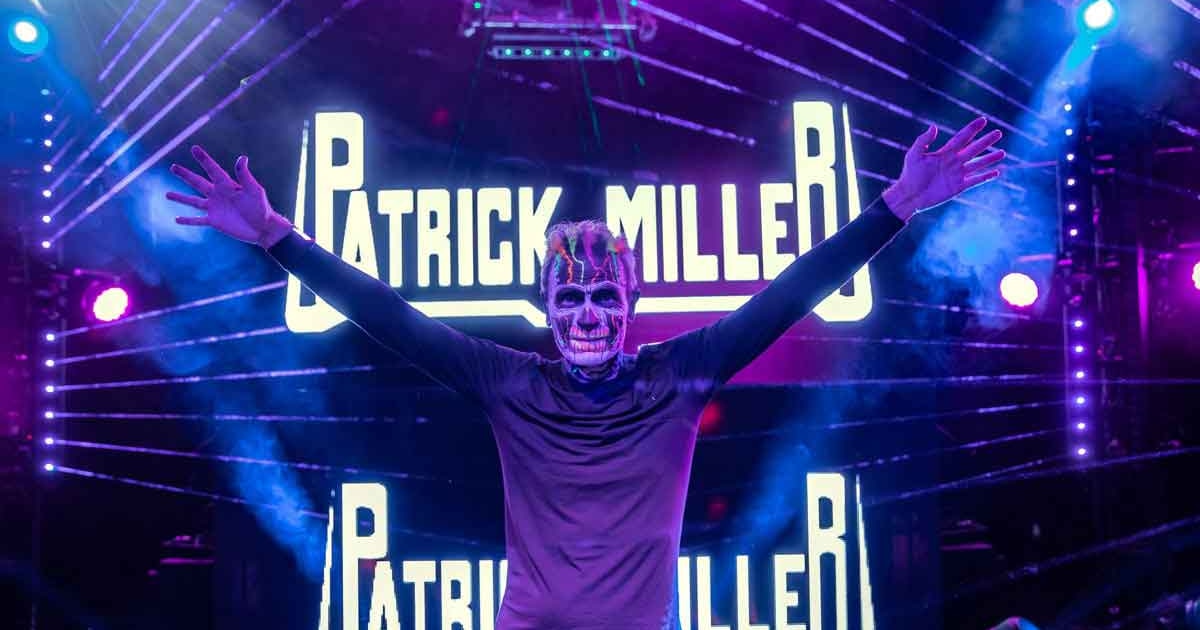 Patrick Razon Patrick Miller celebra 40 años de carrera con monumental show en el ...