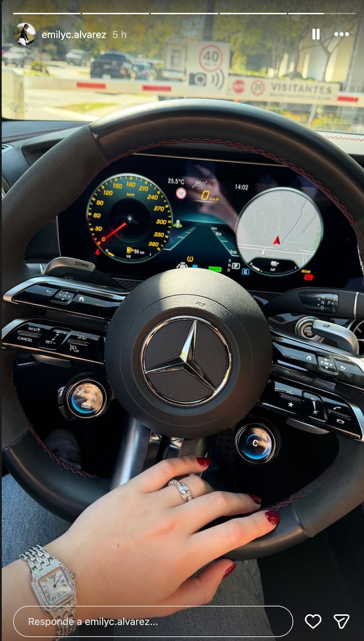 El 'Canelo' Álvarez le regaló un lujoso auto a su hija Emily Cinnamon en Navidad.