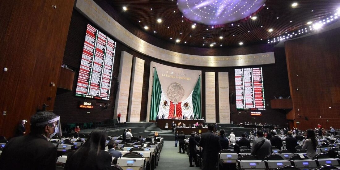 Morena citará a la junta directiva de la comisión para analizar los escenarios de una eventual reforma político-electoral