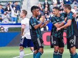 "Chicharito" Se sigue haciendo presente en la pretemporada de la MLS.