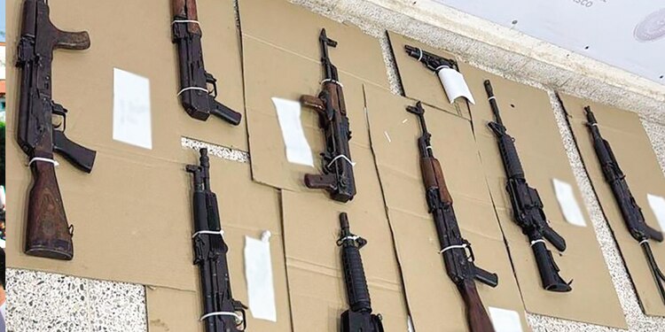 El arsenal decomisado ayer, tras la detención de El Toto