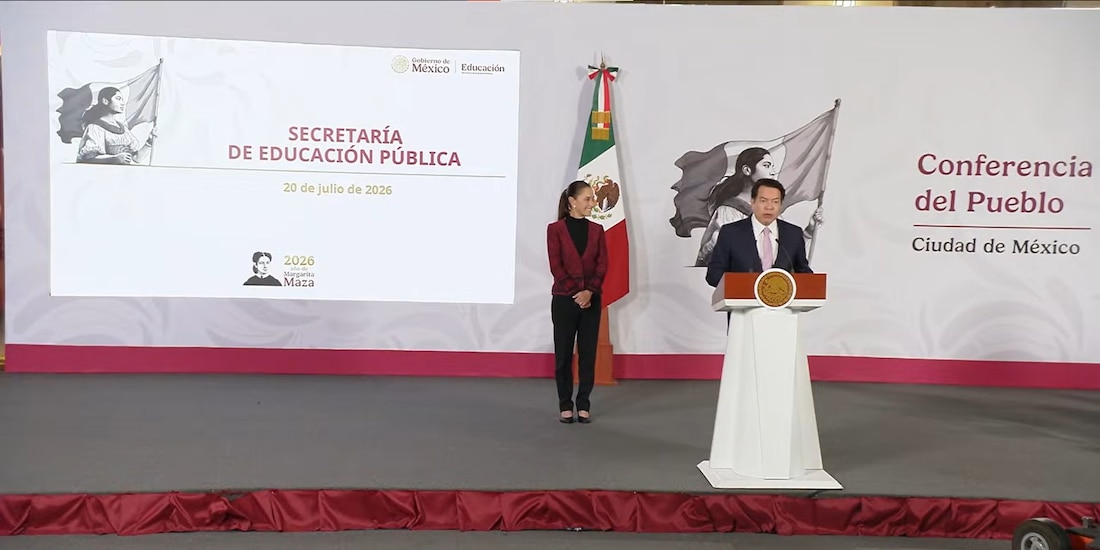 La Presidenta de México y el titular de la SEP este lunes en Palacio Nacional.