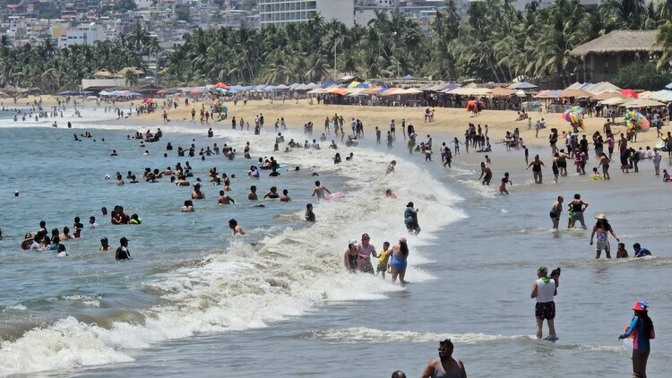 Acapulco supera el 70% de ocupación hotelera.