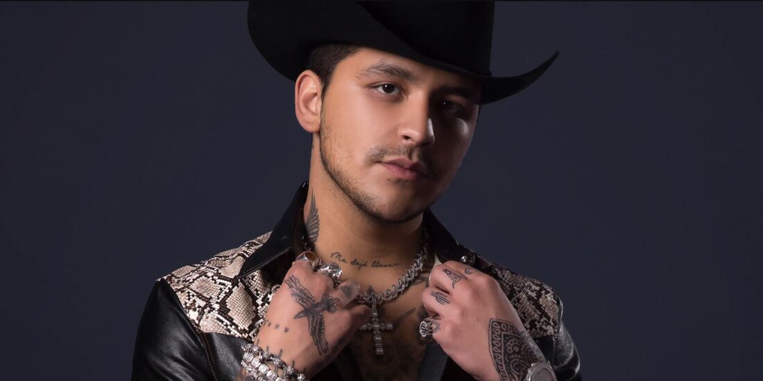 Christian Nodal dice que es blanco de "campaña negra" de Belinda