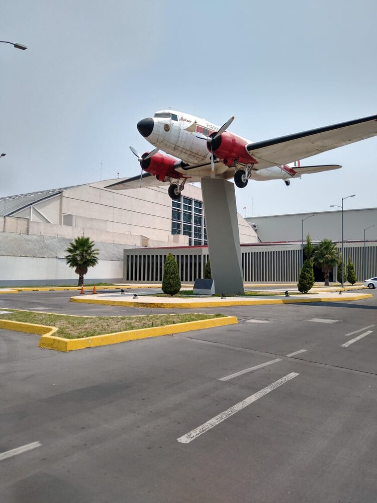 “El Mexicano”, la primera aeronave oficial que utilizó el titular del ejecutivo en 1947.