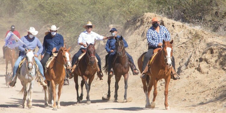 Pancho Pelayo invitó a los productores a votar tomando en cuenta el futuro de sus sectores.