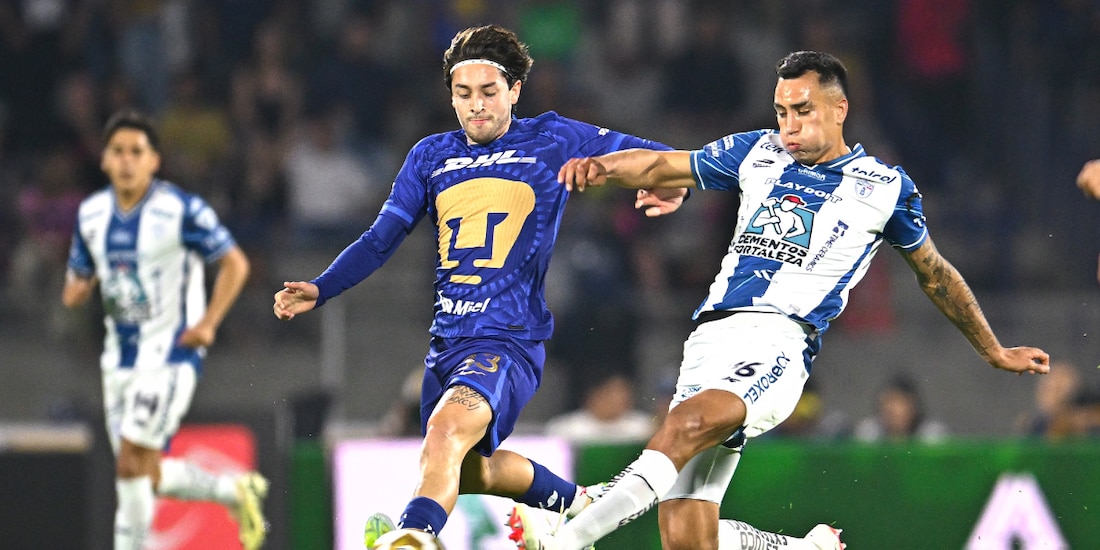 Jordan Carrillo hizo un espectacular gol de tiro libre en la semifinal de vuelta entre Pumas y Pachuca.