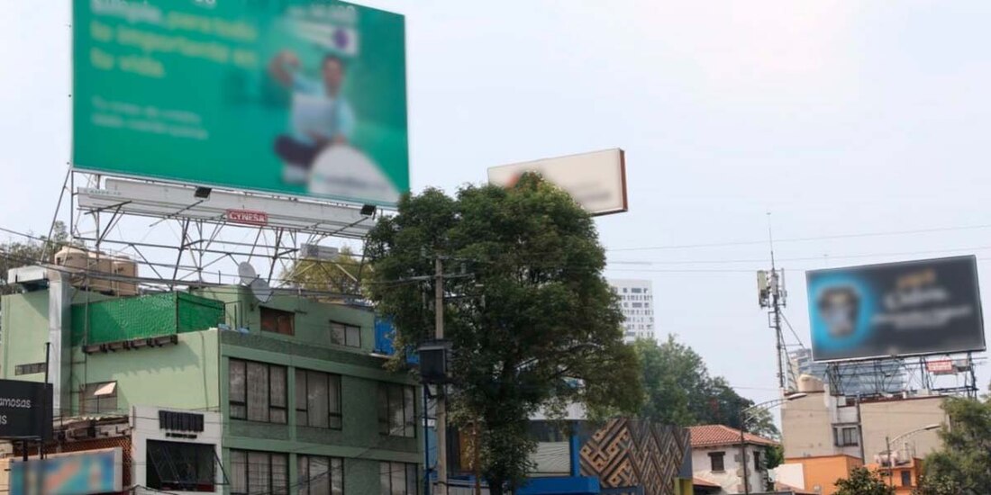 Con la Ley de Publicidad Exterior se prohíbe la instalación de nuevos anuncios espectaculares y su colocación en puentes peatonales