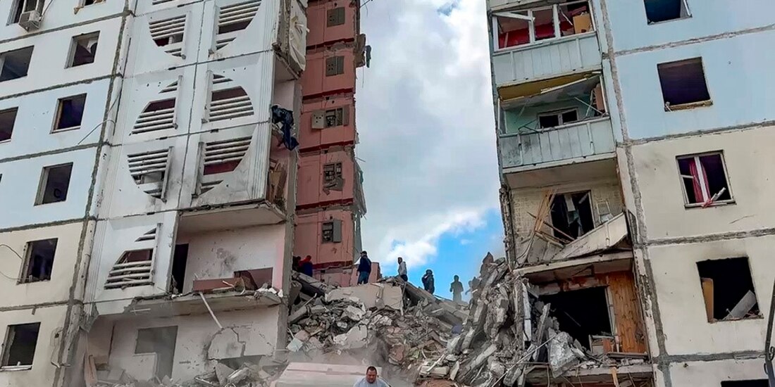 Un edificio ruso parcialmente destruido por misiles ucranianos.