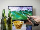 Cofepris alerta por venta de bebidas alcohólicas adulteradas previo al partido México vs Ecuador.